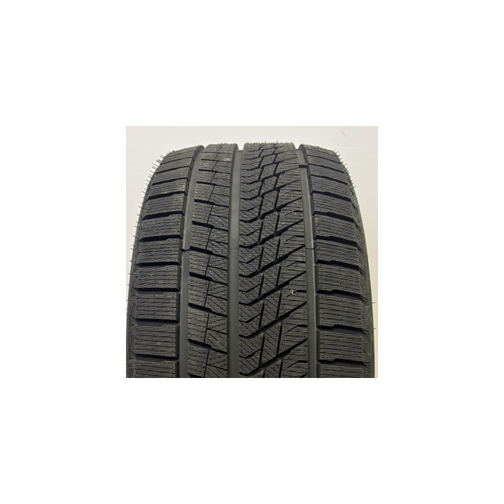 ZELDA SURATE ICE03 XL 2025 235/45R18 98H