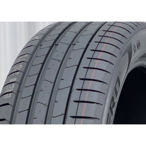 Pirelli P-Zero PZ4 Luxury Salon (*) (Ratlankio apsauga) 225/40R19 93Y XL RFT 2025 Made in Romania