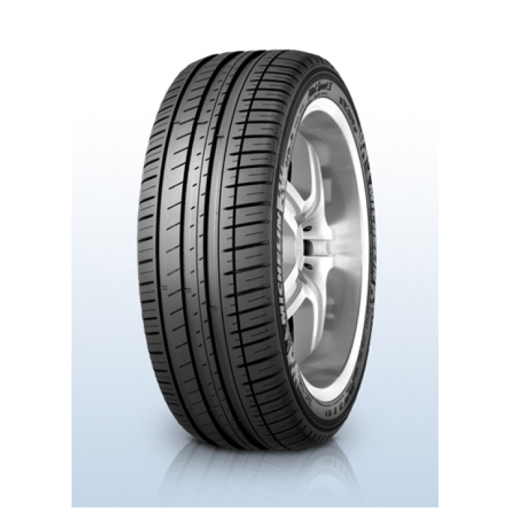 MICHELIN Pilot Sport 3 245/40R18 97 Y