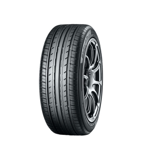 YOKOHAMA BLUEARTH ES32 XL 215/60R16 99V